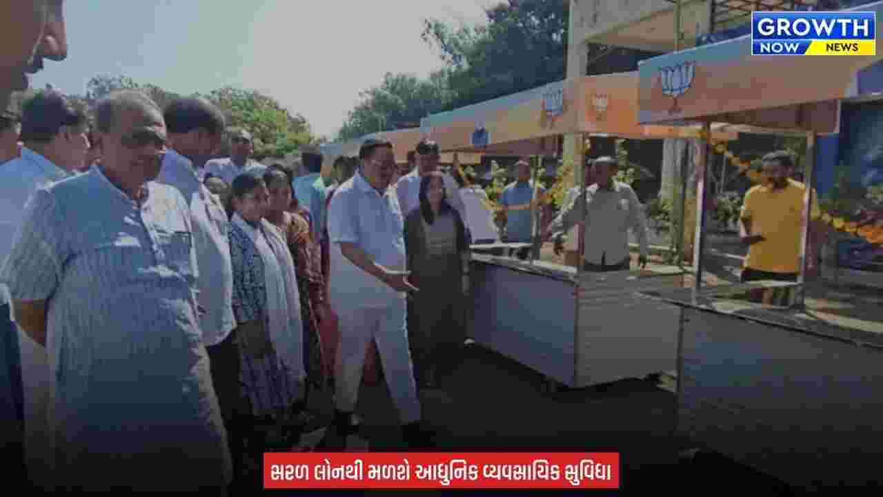 Navsari News : લુન્સીકુઈ ચોપાટીના વેપારીઓને સી.આર. પાટીલના હસ્તે 45 સ્ટીલ બોડી લારીઓનું વિતરણ કરાયું