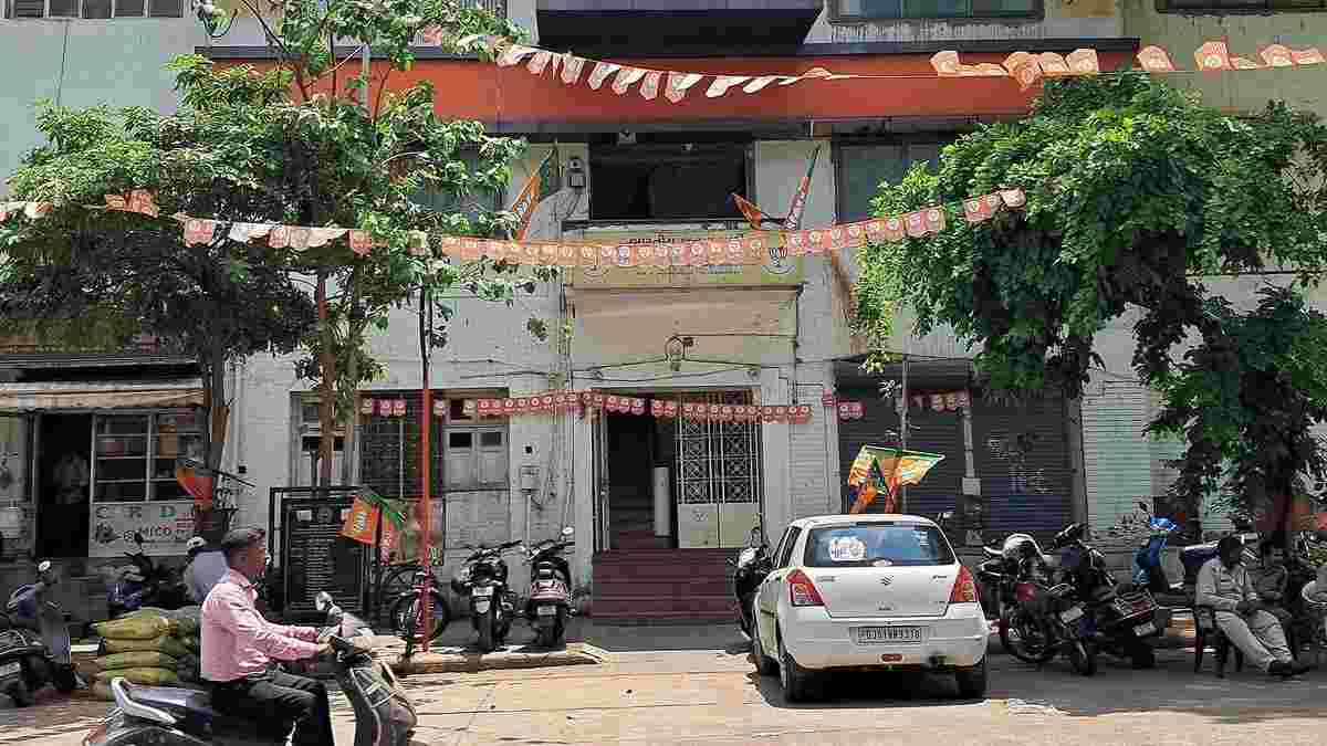 ટિકિટ પહેલા જ ખાનપુર ભાજપ ઓફિસ પર સિક્યુરિટી કડક