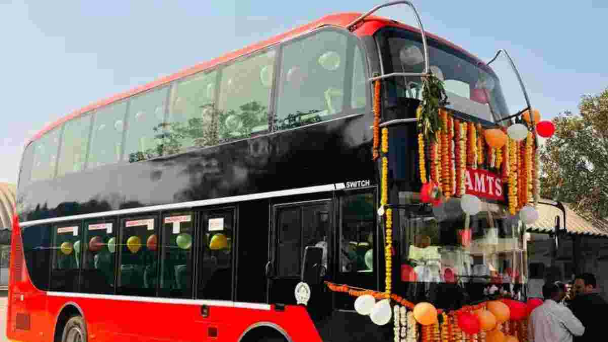 અમદાવાદમાં વધુ 4 ડબલ ડેકર AC ઇલેક્ટ્રિક બસ આવશે