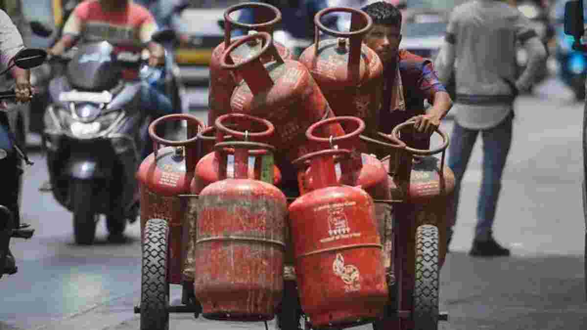LPG સિલિન્ડરના ભાવમાં 1000 રૂપિયાનો વધારો, આજથી જ નવા ભાવ લાગૂ