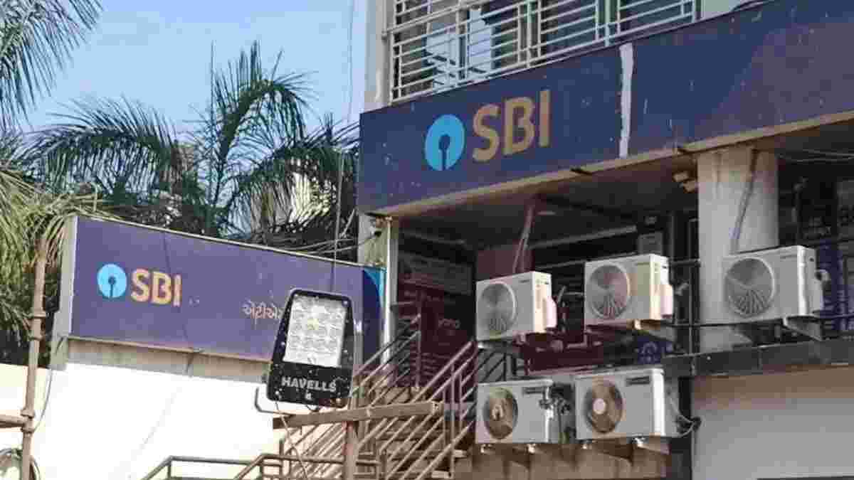 સુરત SBI લૂંટકાંડ: 52 લાખની લૂંટ બાદ 6 દિવસ પછી બાઈક મળી પરંતુ આરોપીઓ હજી ફરાર