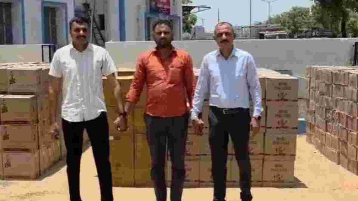 અમદાવાદમાં કરોડોનો દારૂ ઝડપાયો! પતંજલીના બોક્સમાં ચાલતી હતી હેરાફેરી