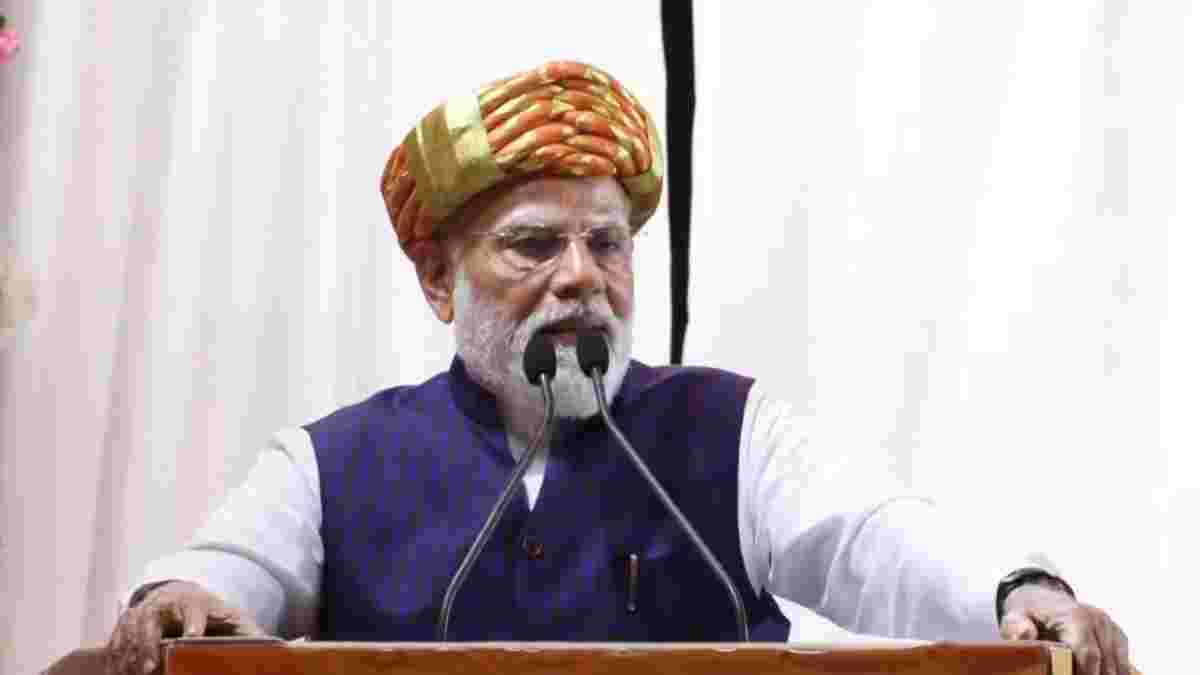 હાલારી પાઘડીમાં PM મોદીનું જામનગરમાં સંબોધન, કહ્યું - પશ્ચિમ બંગાળ જેવી ચૂંટણી ક્યારેય નથી જોઈ