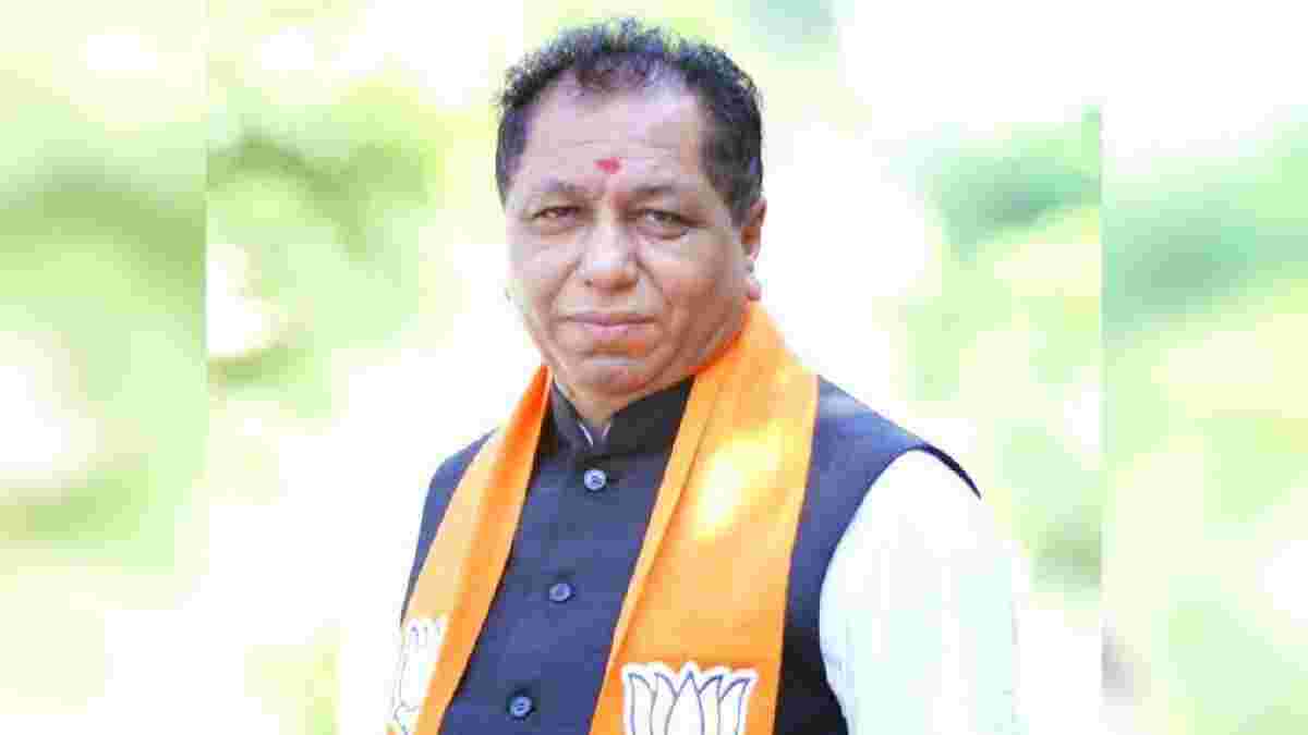 હિતેશ બારોટ બન્યા અમદાવાદના મેયર