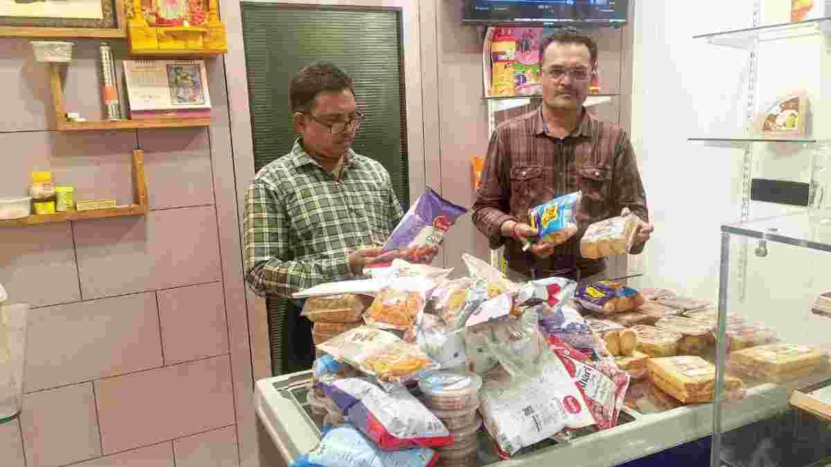 રાજકોટમાં ફૂડ વિભાગની મોટી કાર્યવાહી: વાસી અને એક્સપાયરી ખાદ્ય જથ્થો જપ્ત કરીને નાશ કર્યો