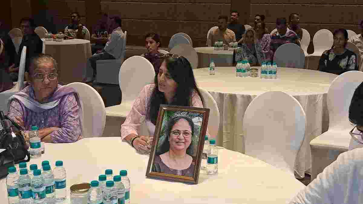 અમદાવાદ પ્લેન ક્રેશની પ્રથમ વરસી: 260 દિવંગતોને શ્રદ્ધાંજલિ, અનેક સ્થળોએ ભાવુક પ્રાર્થના સભાઓ