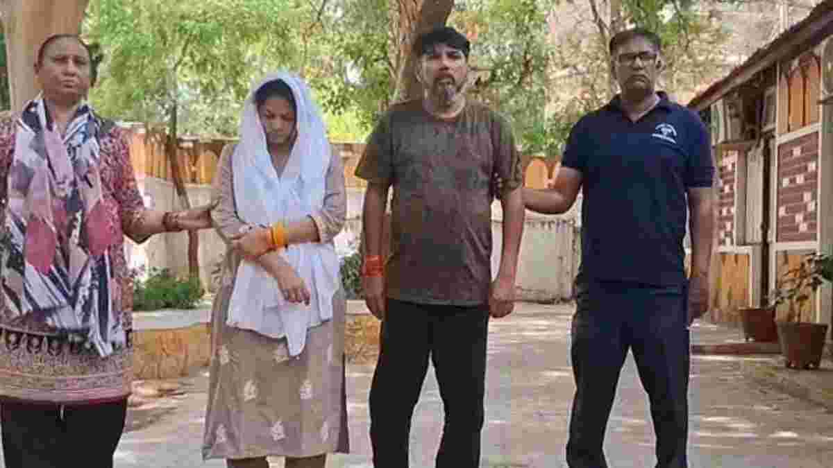 કેનેડા રિફંડ સ્કેમનો પર્દાફાશ: અમદાવાદ ક્રાઈમ બ્રાન્ચે 2.27 કરોડની ઠગાઈ કેસમાં દંપતીને ઝડપ્યું, કરોડોની સંપત્તિ જપ્ત