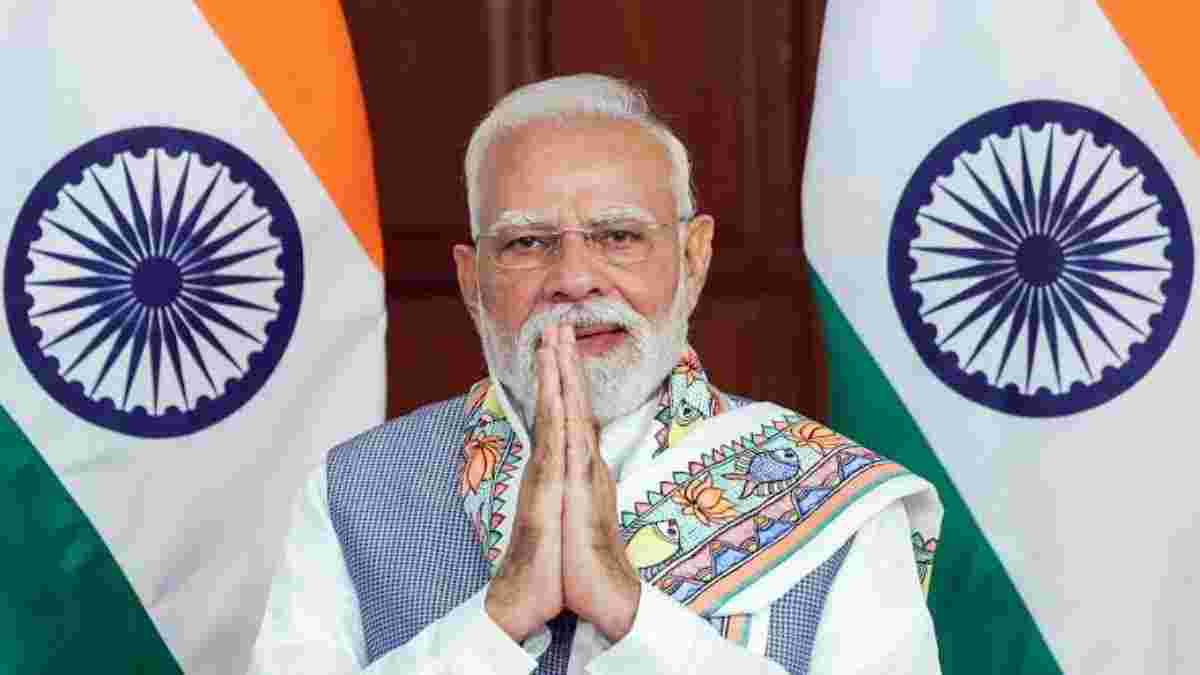 RE-NEET પરીક્ષાર્થીઓને ટ્રાફિક ન નડે તે માટે PM મોદી 45 મિનિટ એરપોર્ટ પર રોકાયા