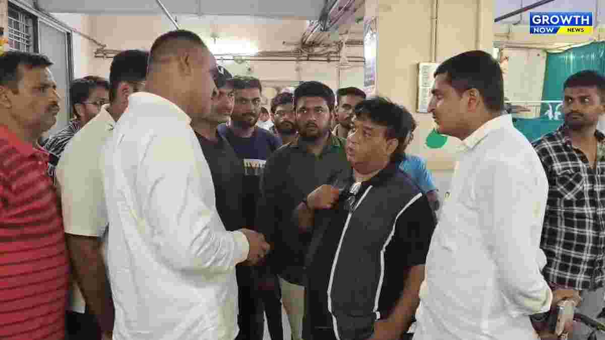 જામનગરમાં દબાણ હટાવવાની કામગીરી દરમિયાન JMC ટીમ પર હુમલો, 4 કર્મચારીઓ ઘાયલ
