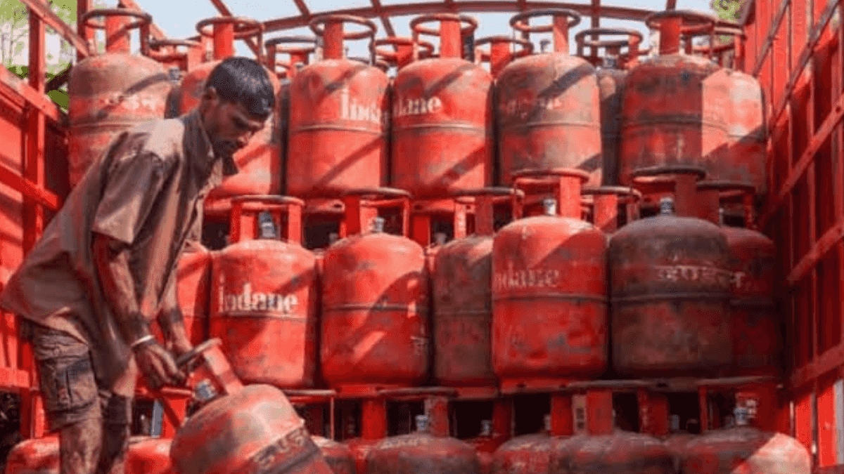 જુલાઈની શરૂઆતમાં મોટી રાહત, કોમર્શિયલ LPG સિલિન્ડર ₹183.50 સસ્તું