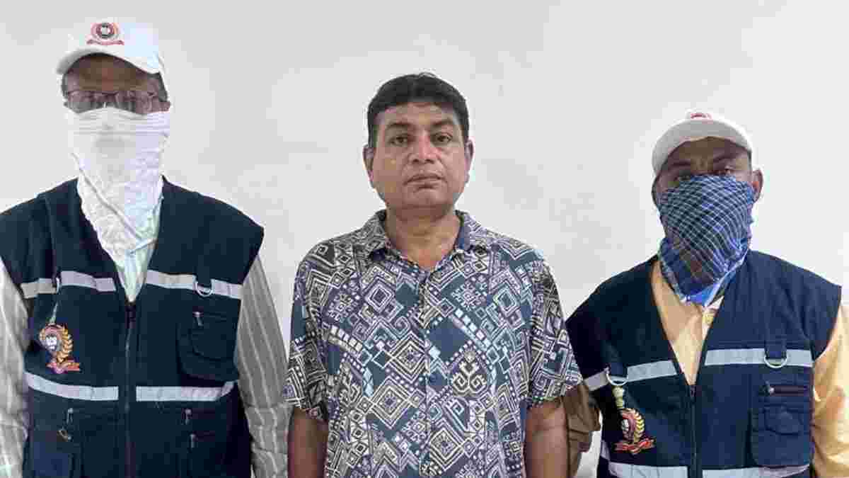 અમદાવાદમાં ACBનો સફળ ટ્રેપ: ભદ્ર સિટી સિવિલ કોર્ટના આસિસ્ટન્ટ ક્લાર્ક ₹10 હજારની લાંચ લેતા રંગેહાથ ઝડપાયા