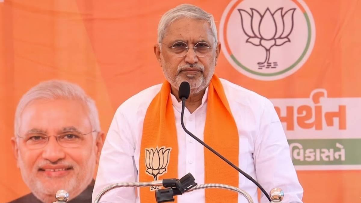 કોંગ્રેસ પર વિશ્વકર્માનો તીખો પ્રહાર: ‘ગુજરાતીઓનું અપમાન સહન નહીં’