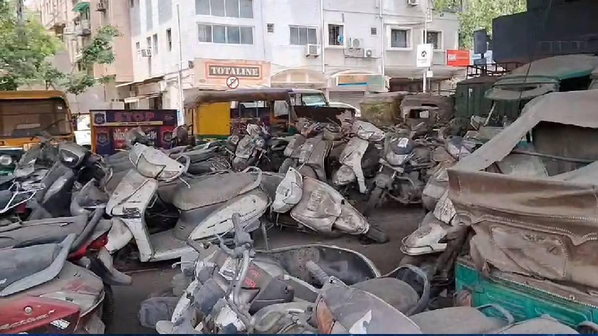 એલિસ બ્રિજ નીચે આવેલા જાહેર પાર્કિંગ પર પોલીસનો કબજો! નાગરિકોને મુશ્કેલી