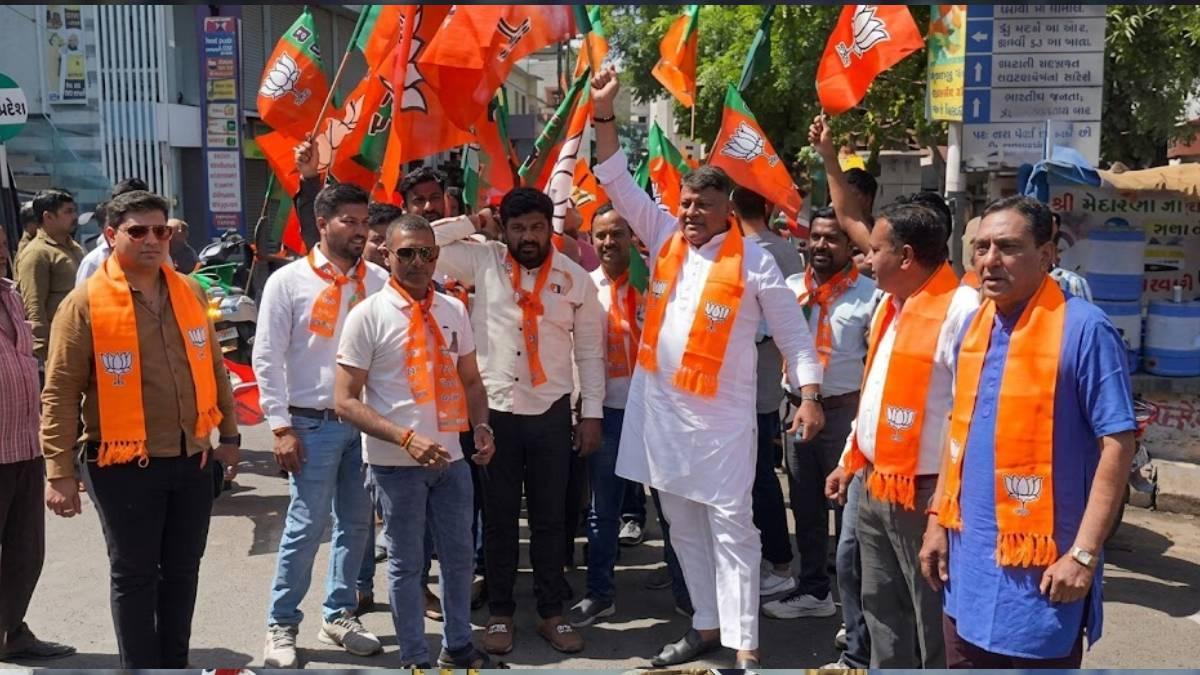 રાજકોટના સોની બજારમાં બંગાળી કારીગરોએ મનાવી ઐતિહાસિક જીતની ઉજવણી