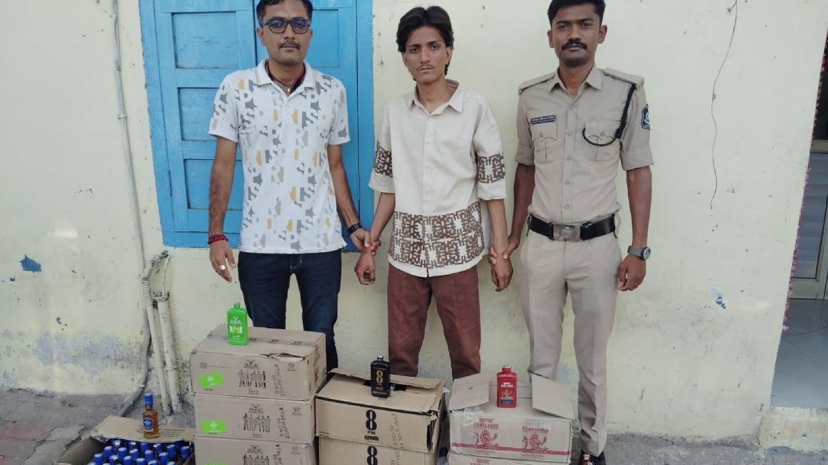 અમદાવાદના દરીયાપુરમાં વિદેશી દારૂનો મોટો જથ્થો ઝડપાયો, 593 બોટલ સાથે એક આરોપીની ધરપકડ
