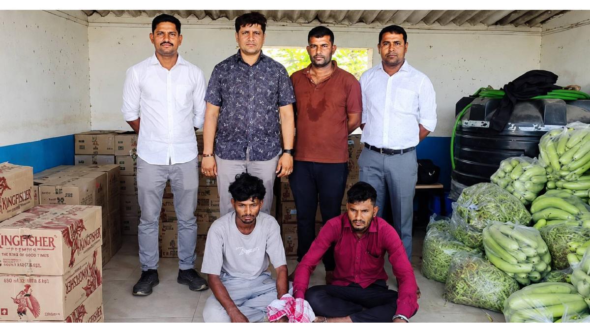 તાપી LCBની મોટી કાર્યવાહી : શાકભાજીની આડમાં લઈ જવાતો લાખોનો વિદેશી દારૂ ઝડપાયો