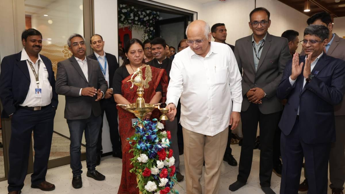ગાંધીનગરના ગિફ્ટ સિટીમાં હેક્સાવેર ટેક્નોલોજીસના નવા ડિલિવરી સેન્ટરનું ઉદ્ઘાટન