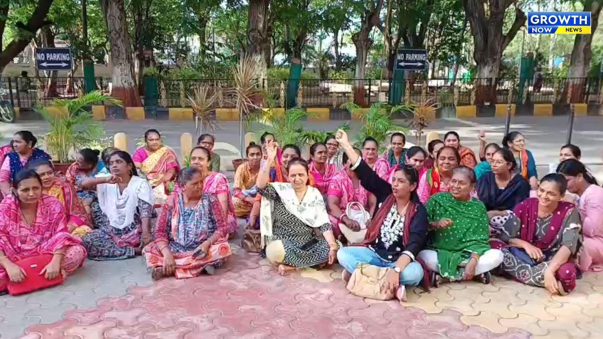જામનગર આંગણવાડી બહેનોનો આક્રોશ; પગાર બાકી, ફૂડ બિલ અટવાયા, મેયરને કરી રજૂઆત