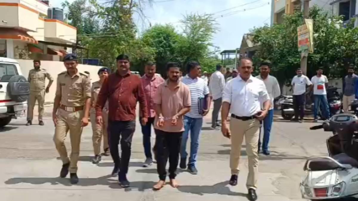 જામનગરમાં વૃદ્ધ હત્યા કેસમાં તપાસ તેજ: આરોપીને ઘટનાસ્થળે લઈ જઈ LIVE રિકન્સ્ટ્રક્શન કરાયું