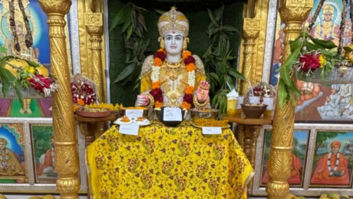 કુમકુમ સ્વામિનારાયણ  મંદિરમાં કેરી અન્નકૂટે ભક્તોને મંત્રમુગ્ધ કર્યા