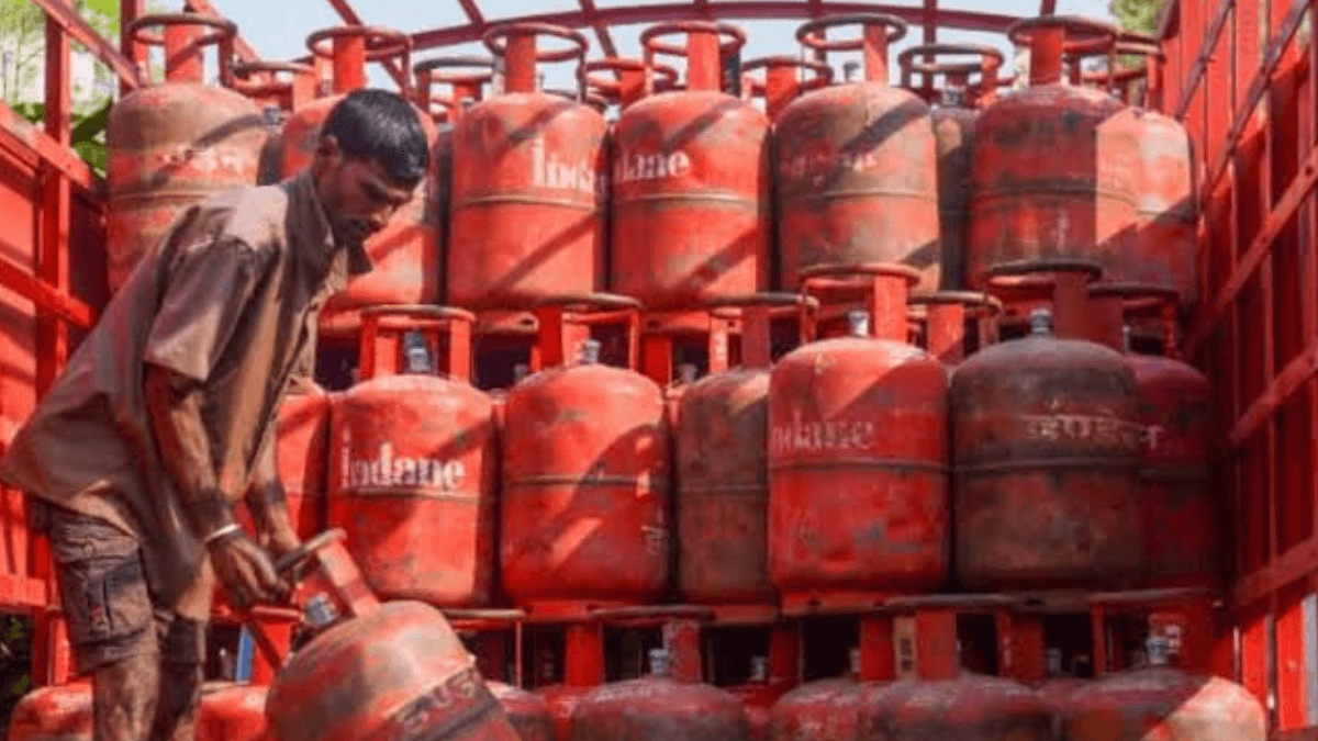 જુલાઈની શરૂઆતમાં મોટી રાહત, કોમર્શિયલ LPG સિલિન્ડર ₹183.50 સસ્તું