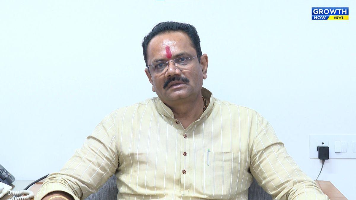 ખેડૂતો સાથે છેતરપિંડી કરનારા સામે સરકારની કાર્યવાહી, 4 શખ્સોની અટકાયત