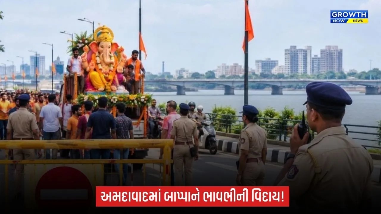 Ahmedabad Ganesh Visarjan: અમદાવાદમાં બાપ્પાને ભાવભીની વિદાયઃ ઢોલ-નગારાના તાલે ગુંજ્યો ‘ગણપતિ બાપ્પા મોરિયા’નો જયઘોષ