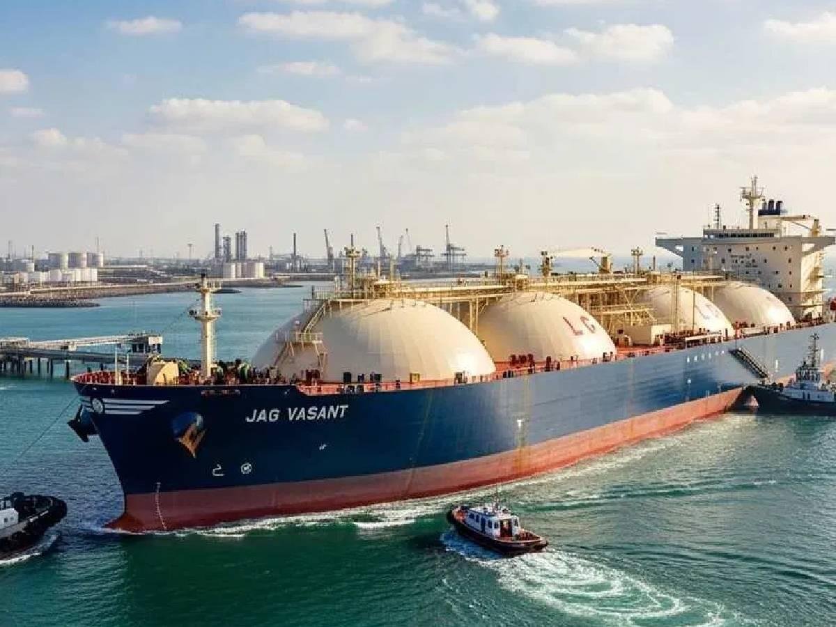 વધુ એક રાહત! 16 હજાર મેટ્રિક ટન LPG સાથે “જગ વસંત” વાડીનાર પોર્ટ પર લાગર્યું