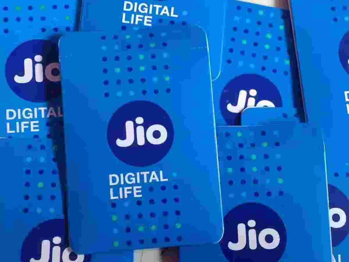 Jio લાવ્યું ₹299નું ધમાકેદાર પ્લાન: મેળવો 42GB ડેટા