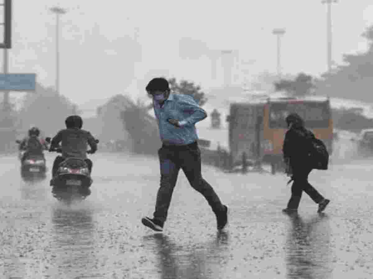 ગુજરાતમાં માવઠાની આગાહી: આગામી 3 દિવસ ગાજવીજ સાથે વરસાદી માહોલ