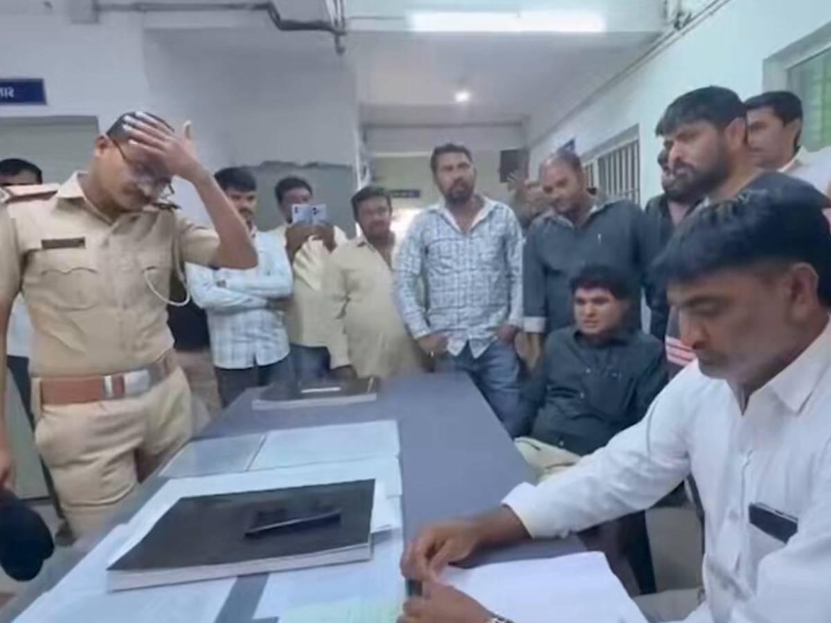 ખંભાળિયામાં AAP પ્રદેશ પ્રમુખ ઈસુદાન ગઢવીની પોલીસ દ્વારા અટકાયત