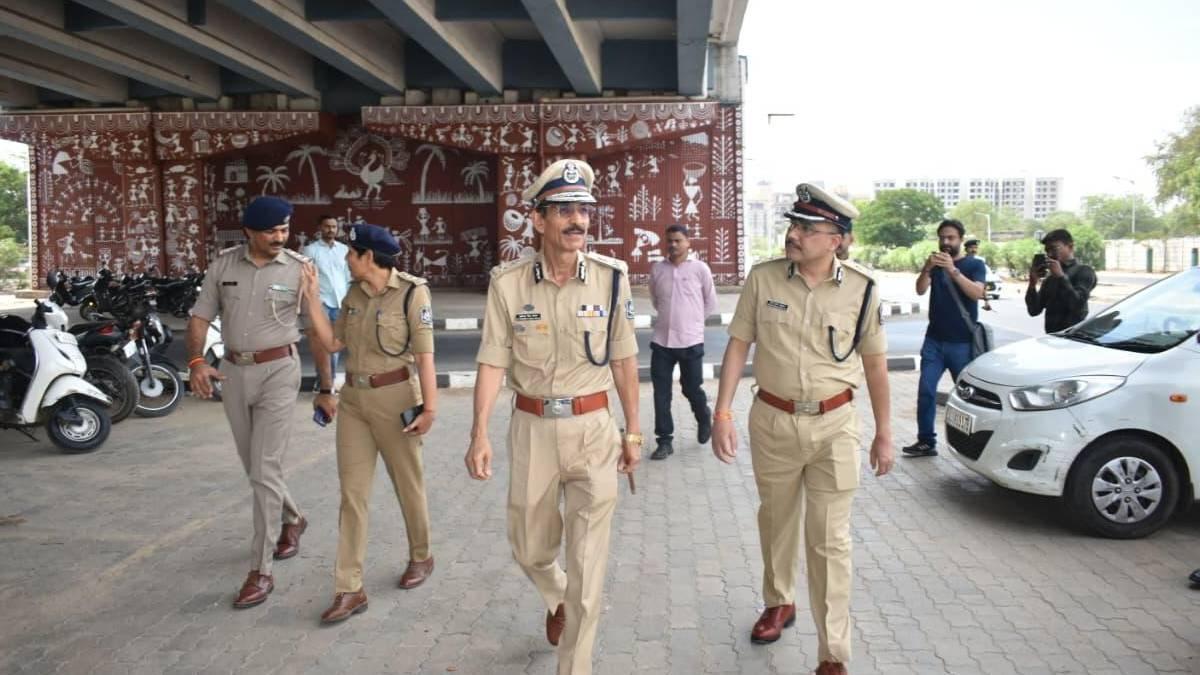 અમદાવાદ પોલીસમાં મોટો ફેરબદલ: કમિશનર જી.એસ. મલિકે એકઝાટકે 67 PIની બદલી કરી