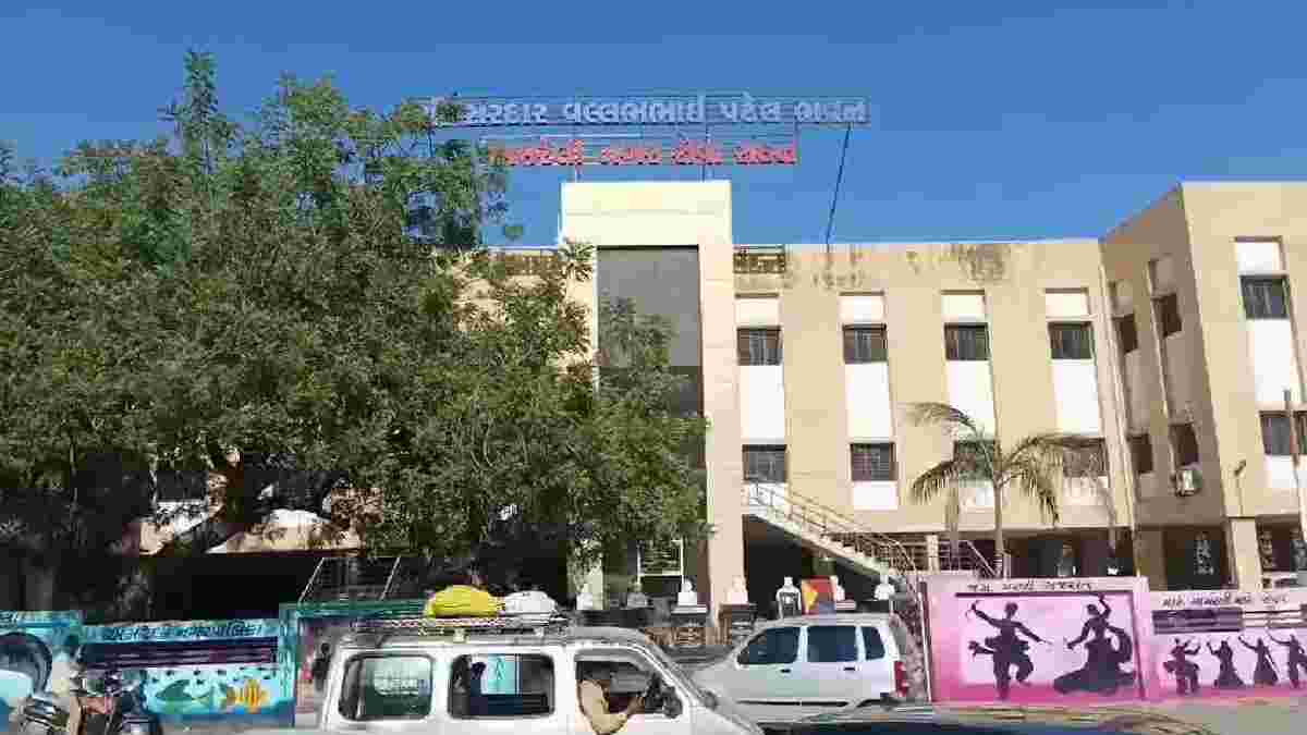 અમરેલી નગરપાલિકા ચૂંટણીમાં 109 ઉમેદવારો મેદાનમાં, 10 ઉમેદવારોએ ફોર્મ પરત ખેંચ્યાં