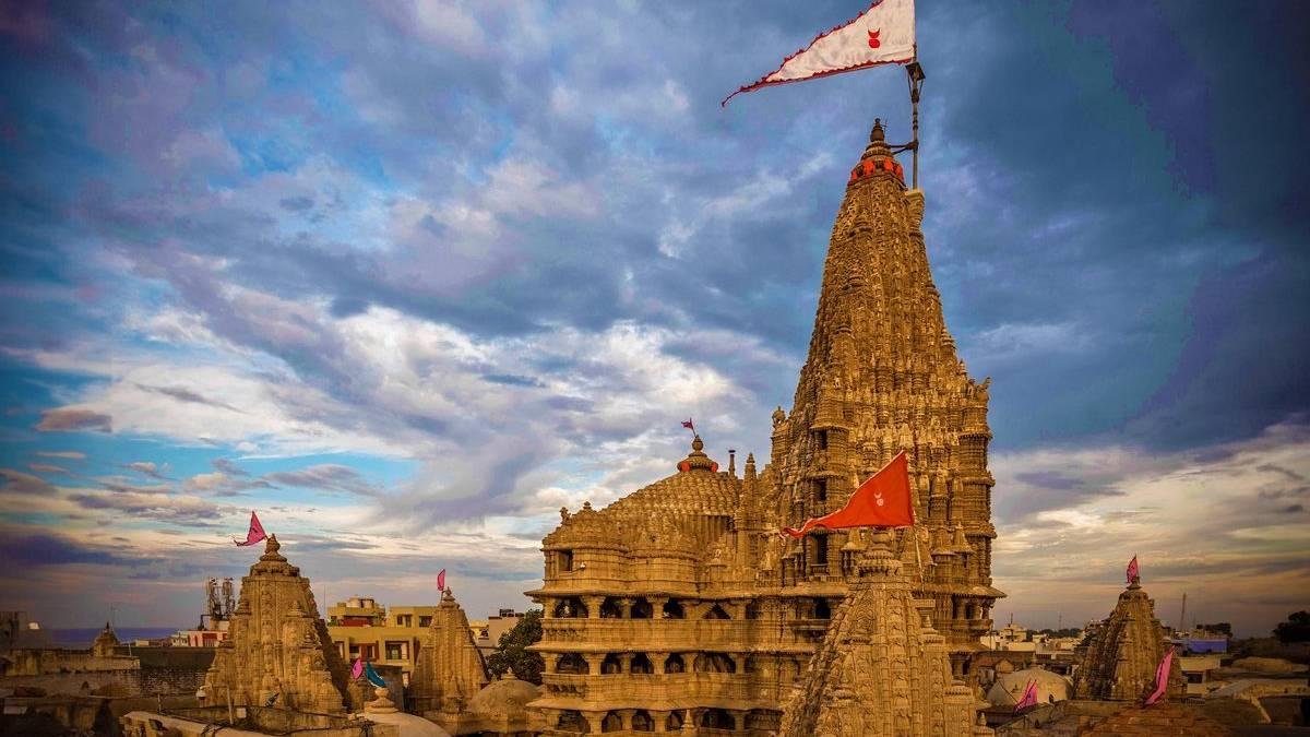દ્વારકાધીશ જગત મંદિરના દર્શન સમયમાં ફેરફાર, પૂનમે મંગળા આરતી સવારે 5 વાગ્યે યોજાશે
