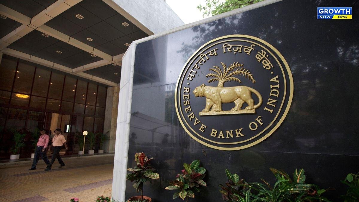 વૈશ્વિક અસ્થિરતા વચ્ચે RBI જૂનમાં રેપો રેટ યથાવત્ રાખે તેવી શક્યતા