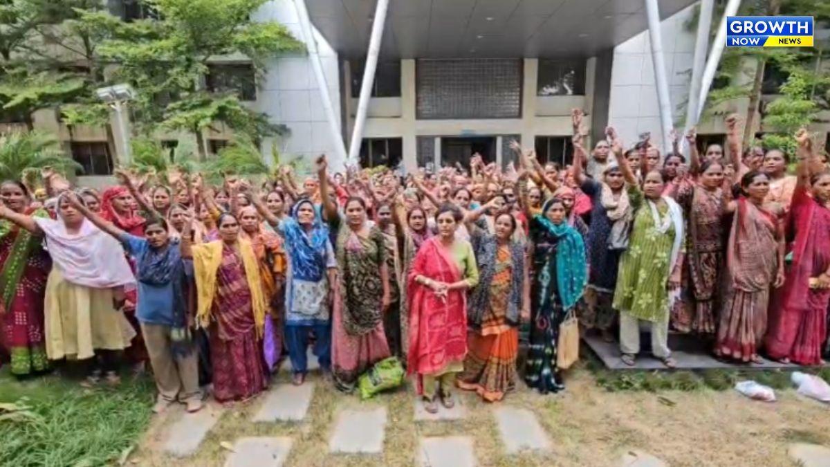 છોટાઉદેપુરમાં આશાવર્કર બહેનોને ત્રણ મહિનાથી પગાર ન ચૂકવાતા વિરોધ પ્રદર્શન