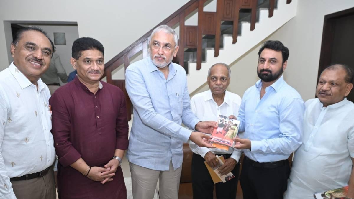 જગદીશ વિશ્વકર્માએ વાપીમાં ઉદ્યોગપતિઓ સાથે કરી બેઠક