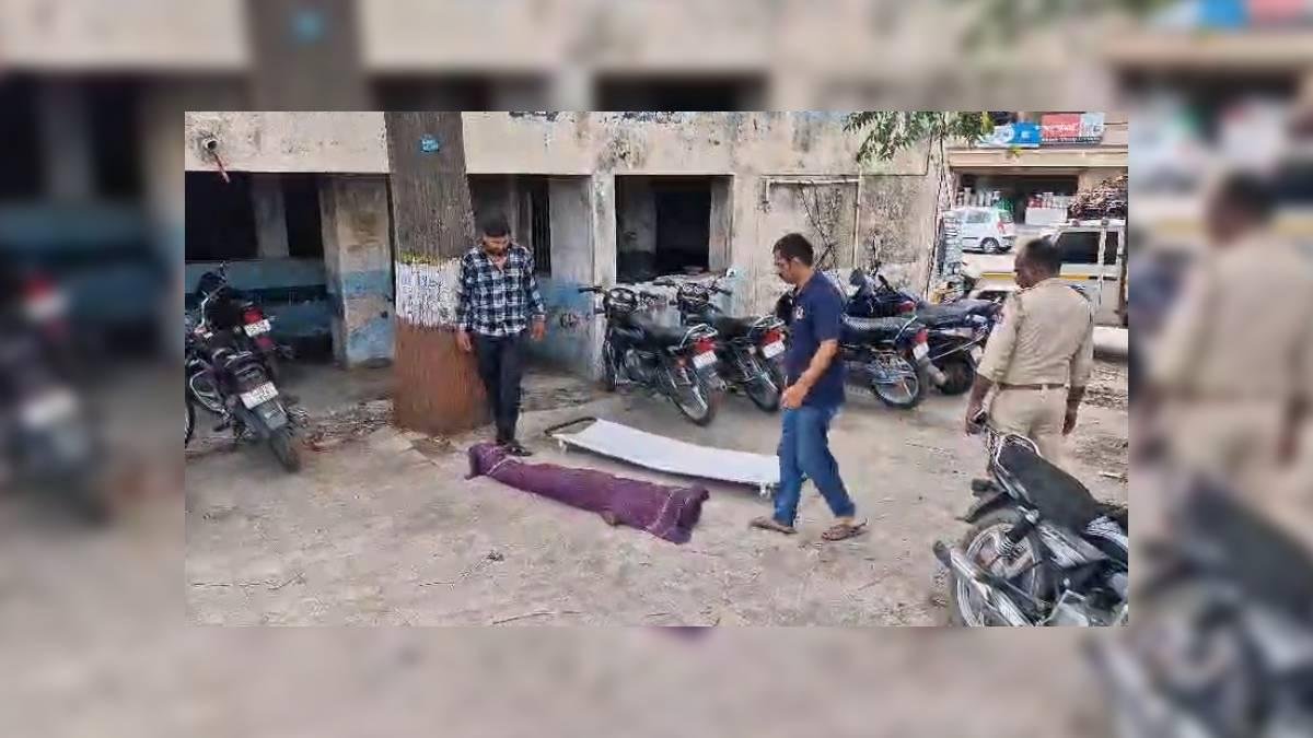 રાજકોટમાં કુવાડવા પોલીસ સ્ટેશન નજીક અજાણ્યા યુવકનો મૃતદેહ મળતા ચકચાર