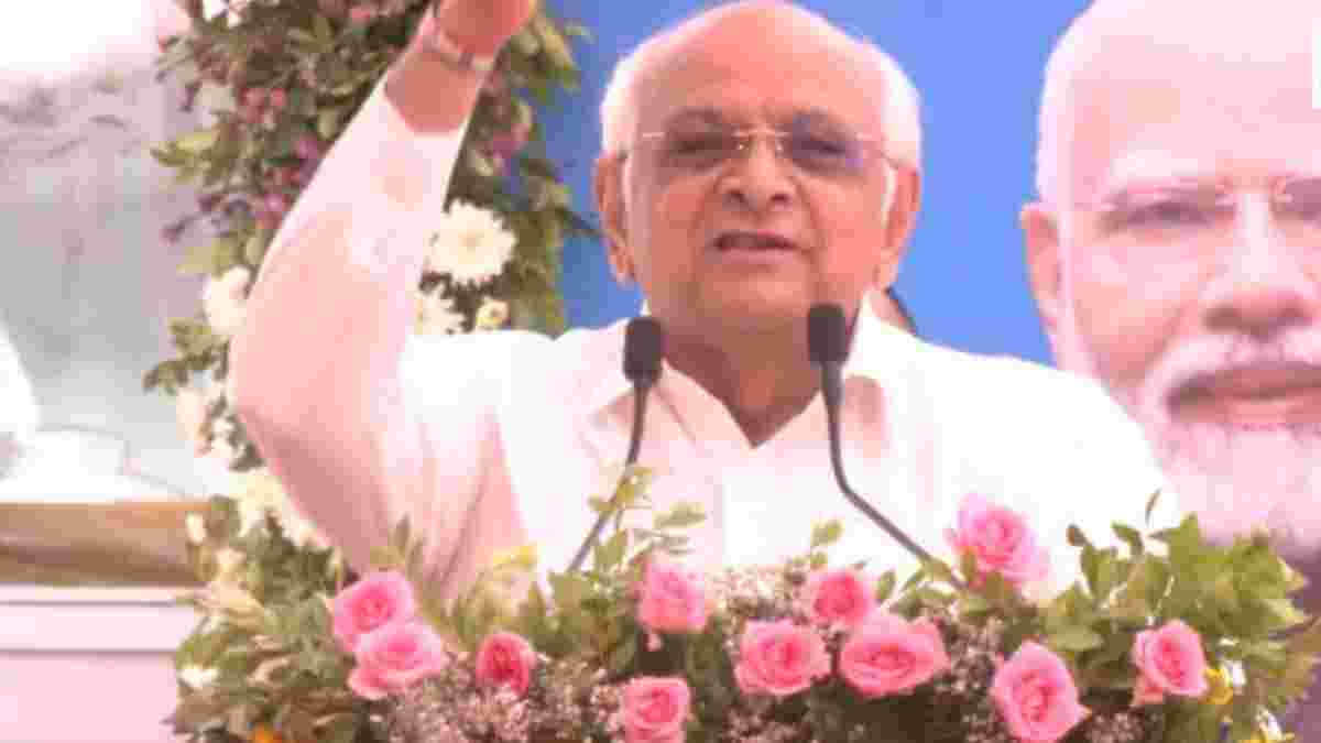 અમદાવાદ: સીએમ ભૂપેન્દ્ર પટેલે સાણંદ તાલુકાના આદર્શ પીંપણ શાળામાં શાળા પ્રવેશોત્સવ અને કન્યા કેળવણી મહોત્સવમાં આપી હાજરી
